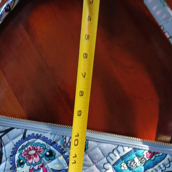 Vera Bradley "Makani Paisley" Carson North South Tote NWT - Picture 9 of 11